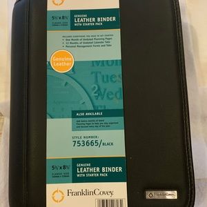 FranklinCovey Signature Leather Zipper Binder